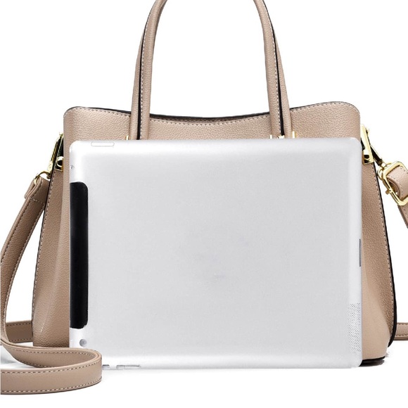 NWOT Elegant Beige Tote Bag | Solid Minimal Gold Accent Leather Look - Picture 7 of 10